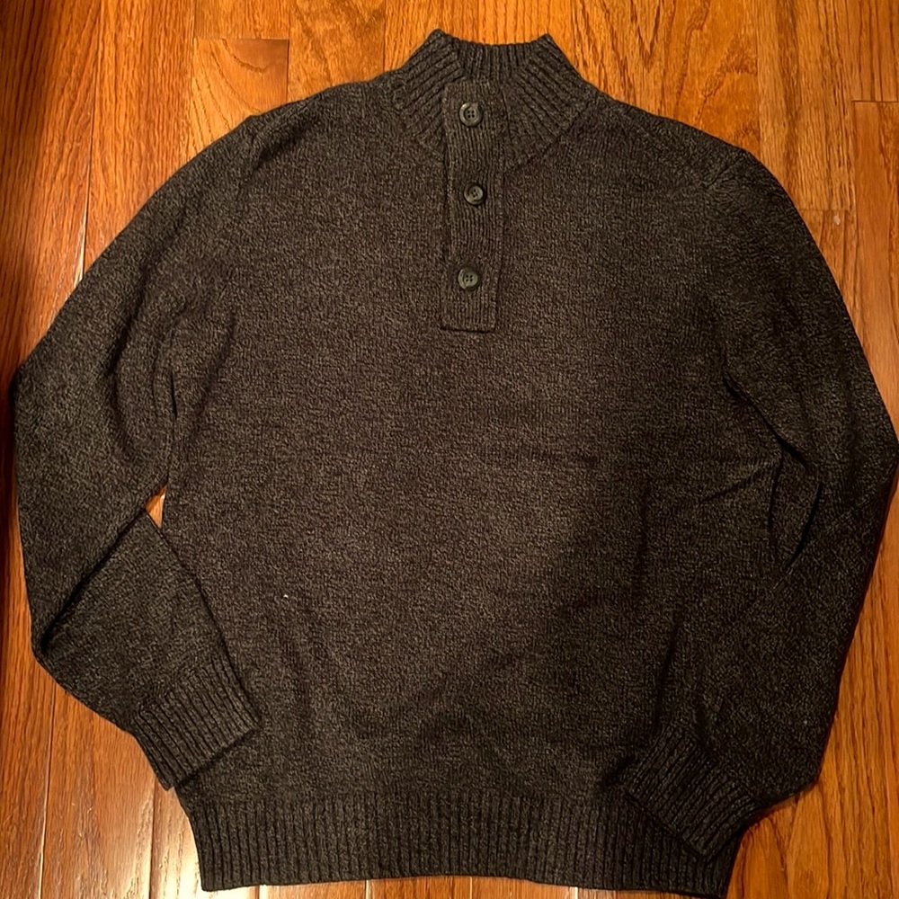 Men’s American Eagle outfitters seriously soft size medium sweater